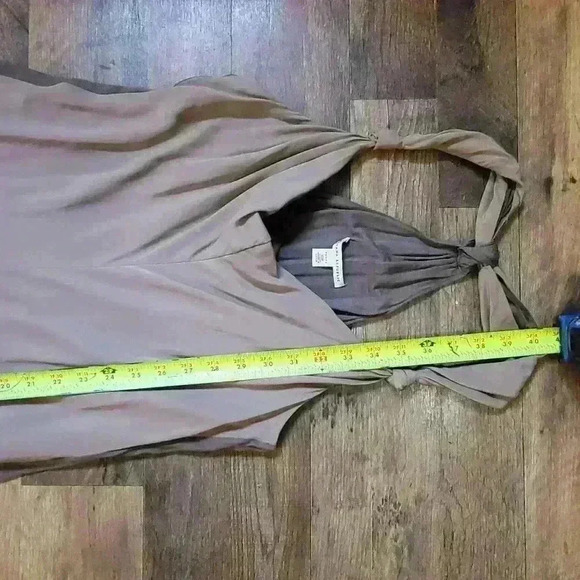 Banana Republic Two-Tone Silk Knot Back Dress with Cowl Neck Size 10P - Picture 7 of 7